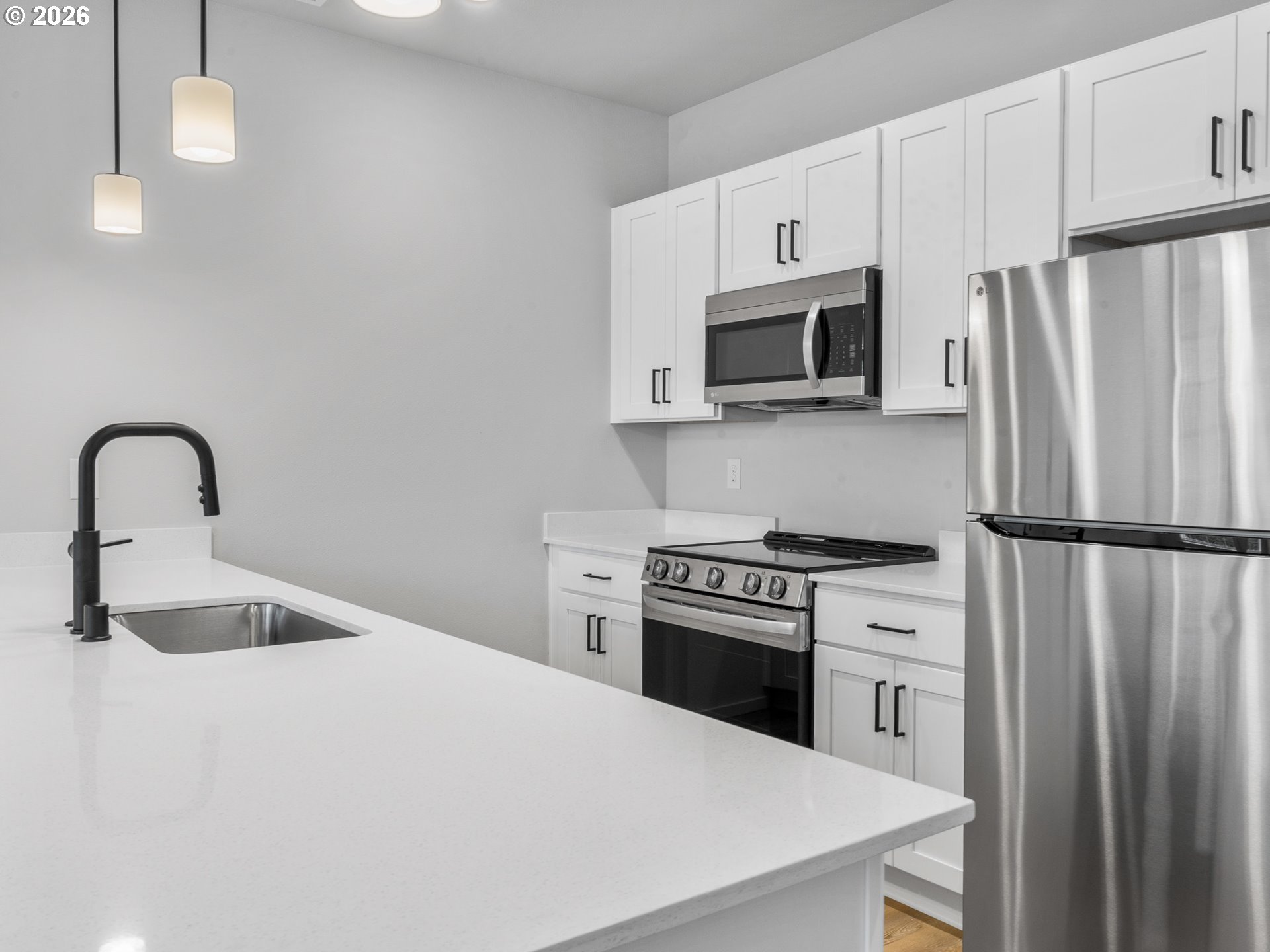 4202 Northeast Morrow Road, Unit 201 Vancouver, WA 98682 - Photo 5 of 15