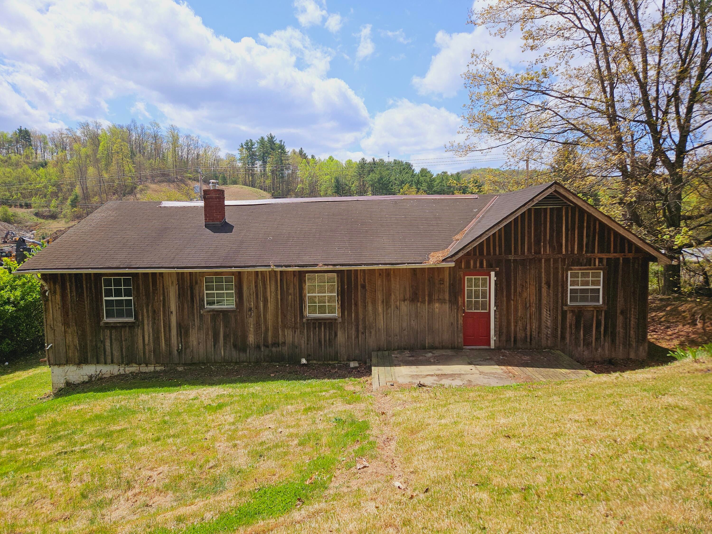 1981 Ritter Drive Daniels, WV 25832 - Photo 5 of 15 Gallery Image 5
