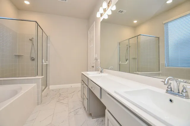 $419,000 | 338 Summer Landing Court, Rosenberg, TX 77469