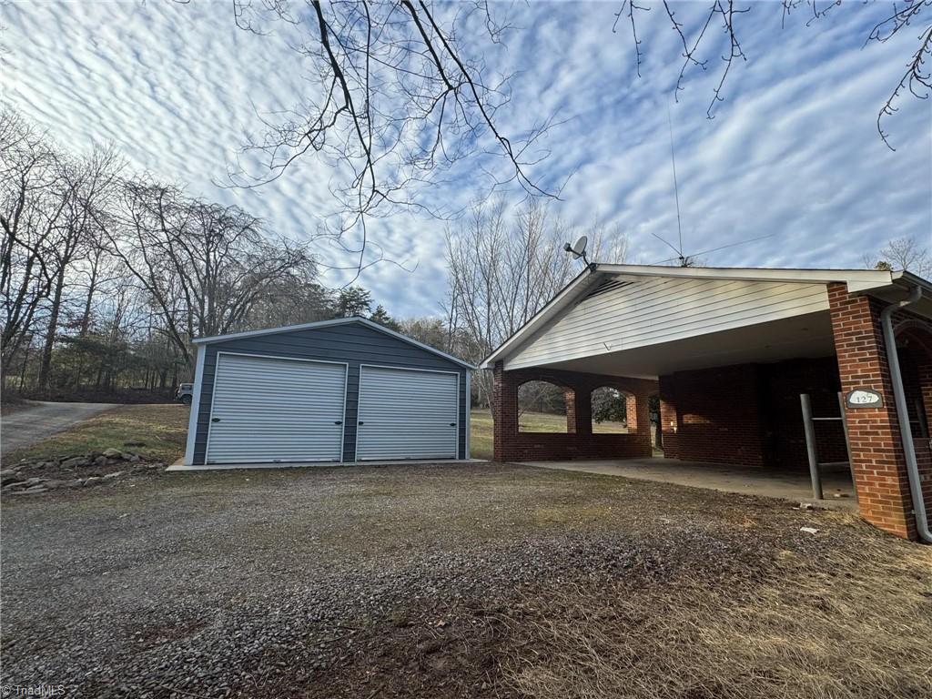 127 Link Road Elkin, NC 28621 - Photo 34 of 39 Gallery Image 34