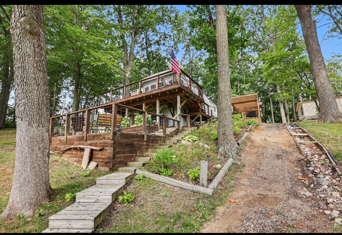 10613 West Briggs Road Trufant, MI 49347 - Photo 4 of 26 IMG_7178