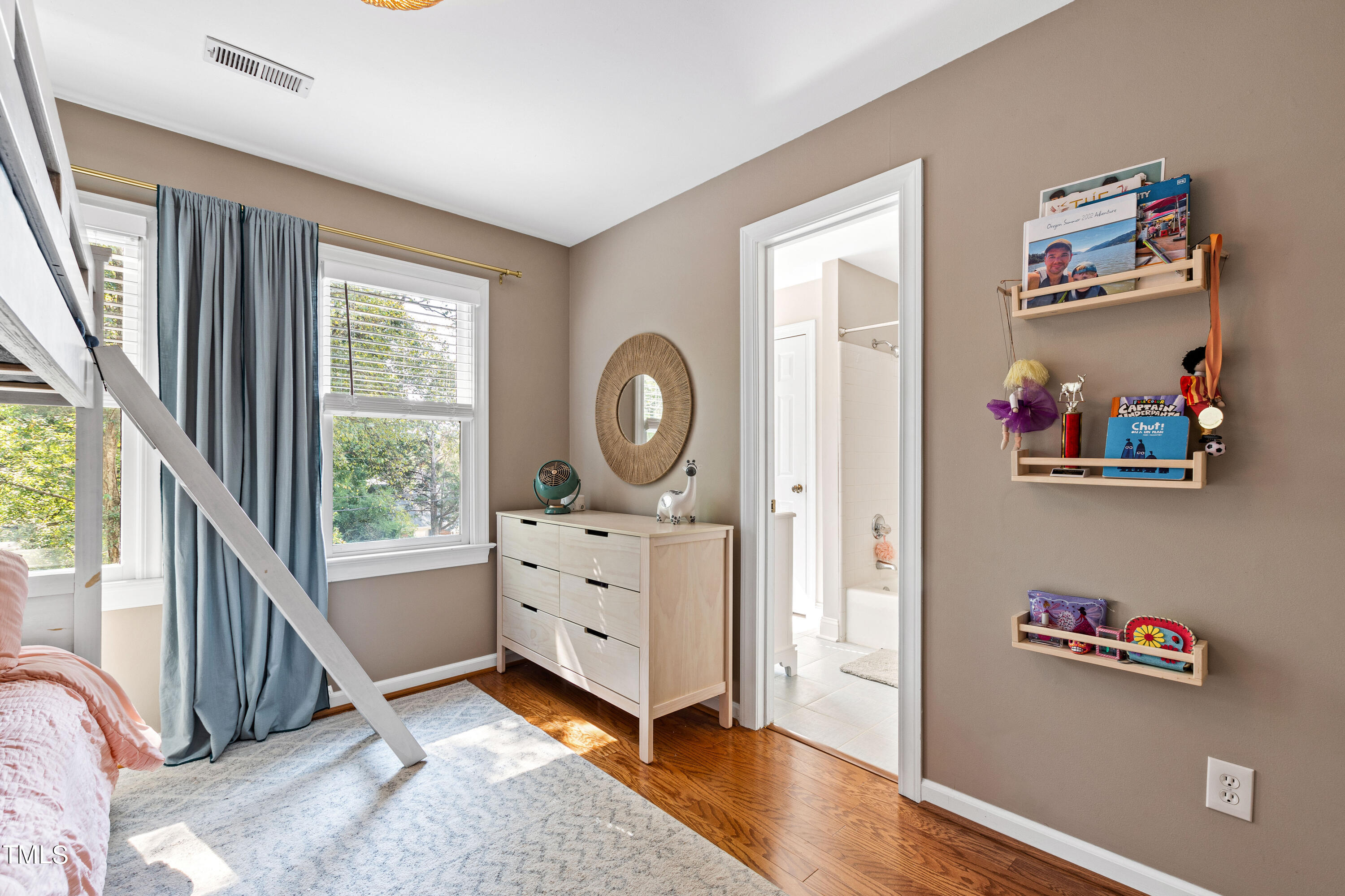 710 Harvey Street Raleigh, NC 27608 - Photo 31 of 49 Bedroom02C