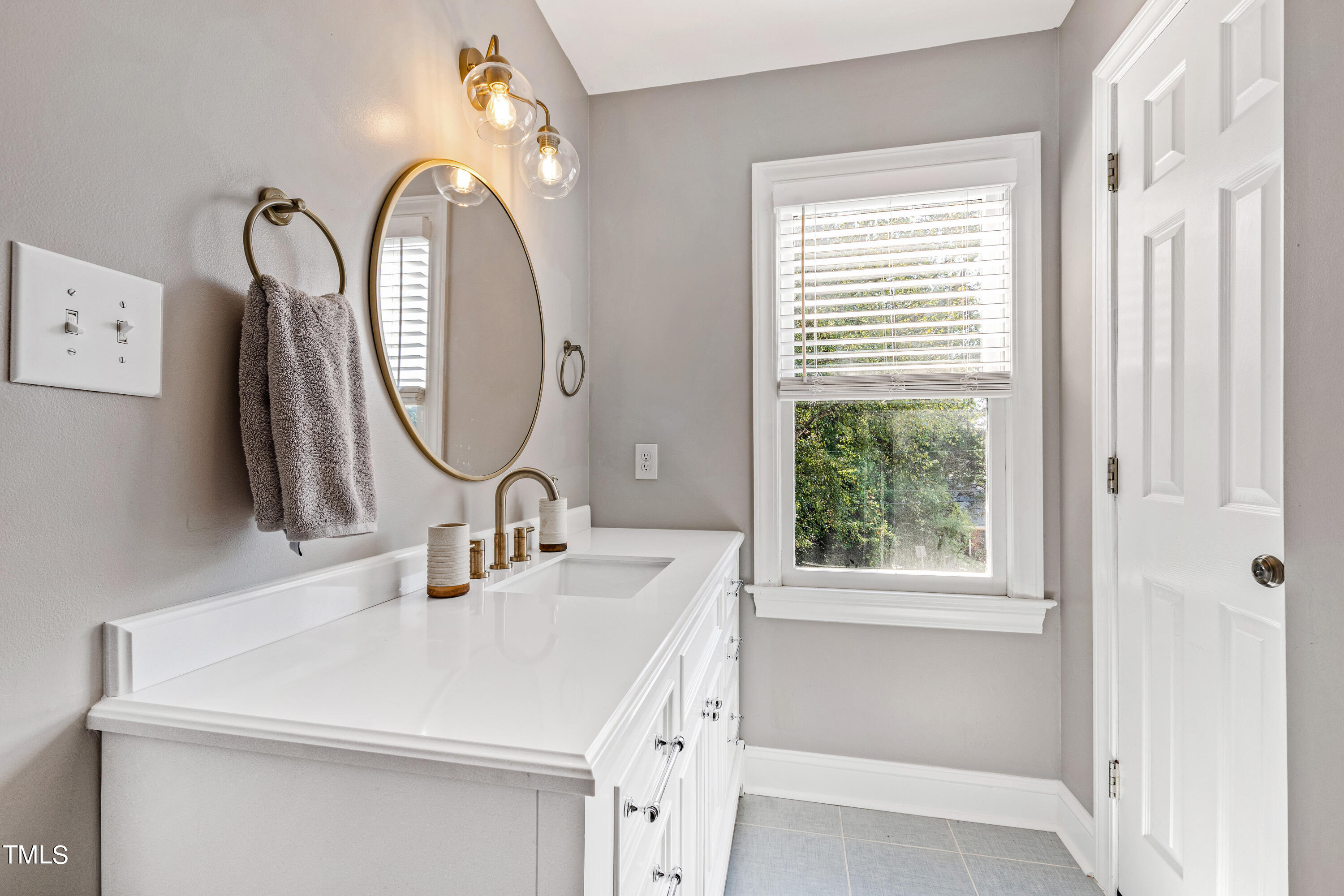 710 Harvey Street Raleigh, NC 27608 - Photo 33 of 49 Bathroom02A