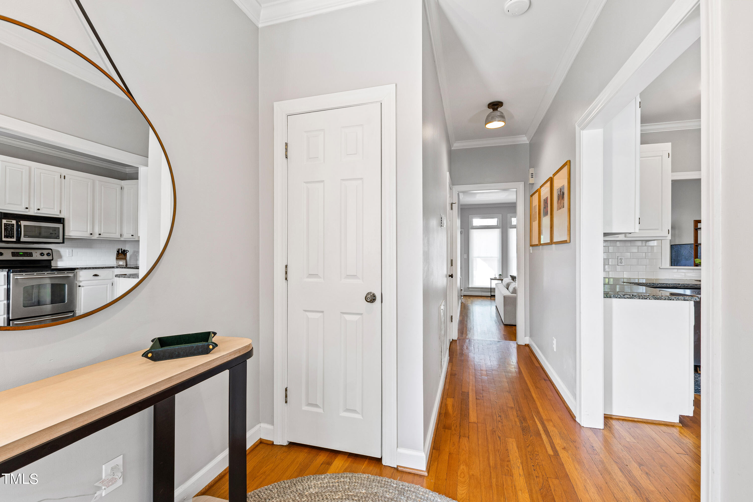 710 Harvey Street Raleigh, NC 27608 - Photo 4 of 49 FoyerB