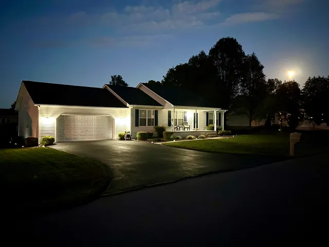 $370,000 | 704 17th Street, Grottoes, VA 24441