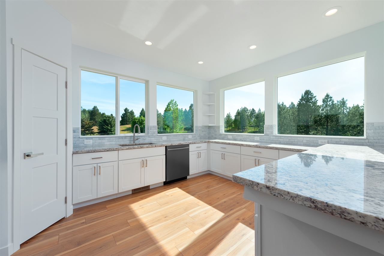 9713 South Garfield Road Four Lakes, WA 99004 - Photo 11 of 20