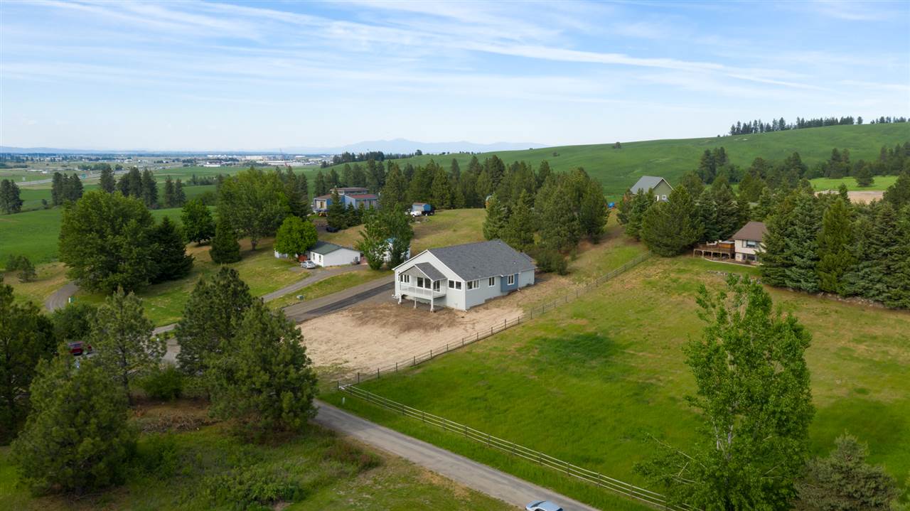 9713 South Garfield Road Four Lakes, WA 99004 - Photo 3 of 20