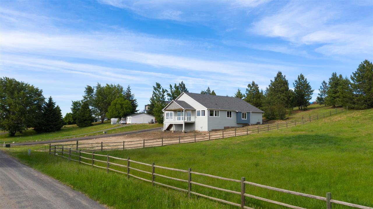 9713 South Garfield Road Four Lakes, WA 99004 - Photo 4 of 20