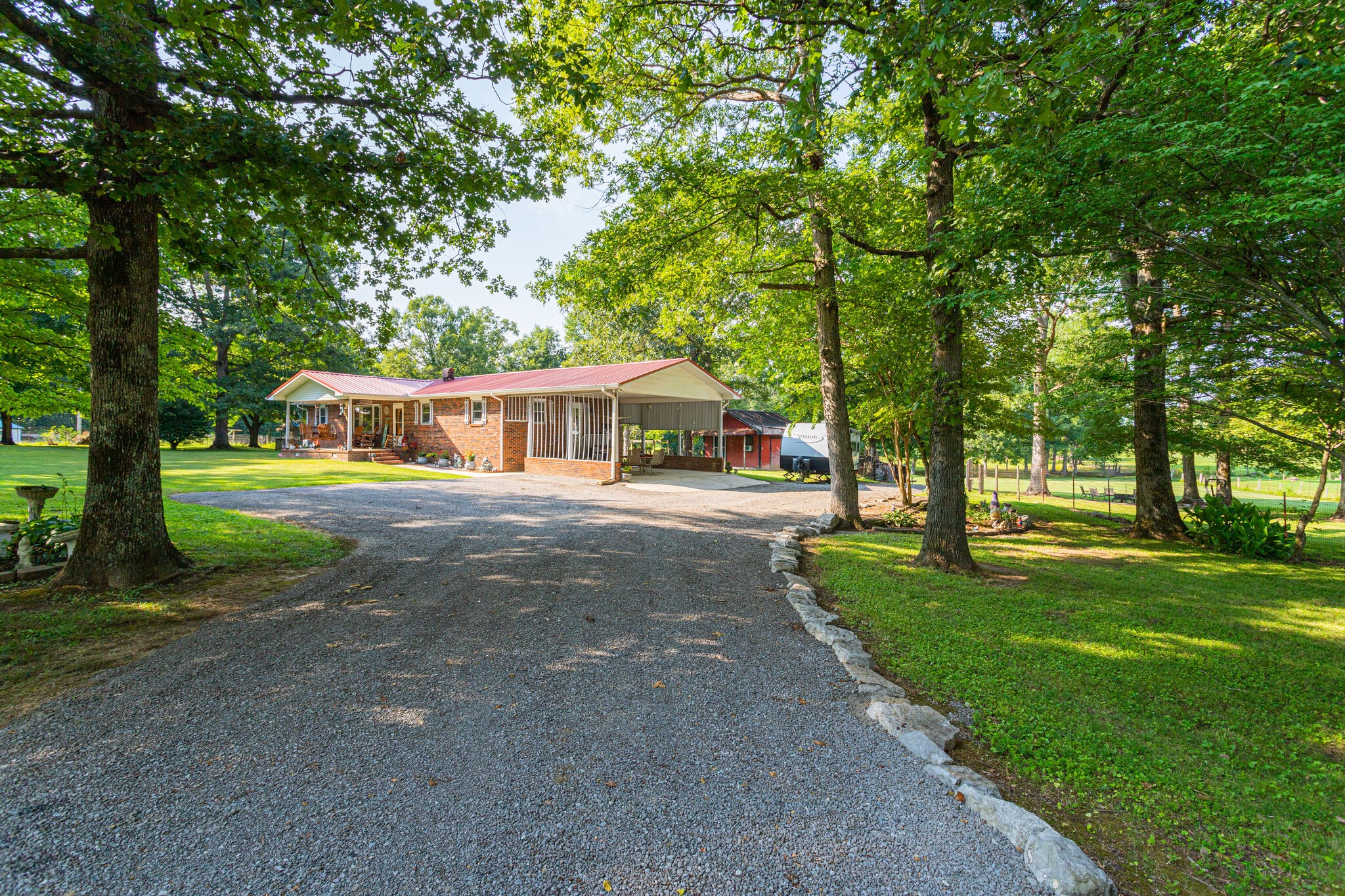 645 C Anderson Road Manchester, TN 37355 - Photo 7 of 47 a house view with a garden space