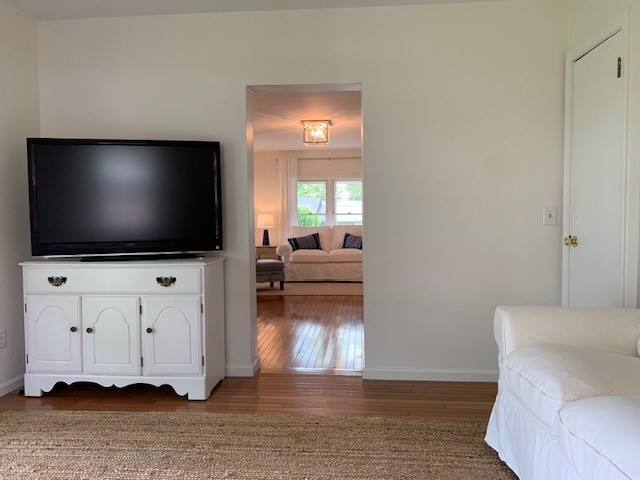 154 Andrew Comstock Road Warwick, RI 02886 - Photo 8 of 27