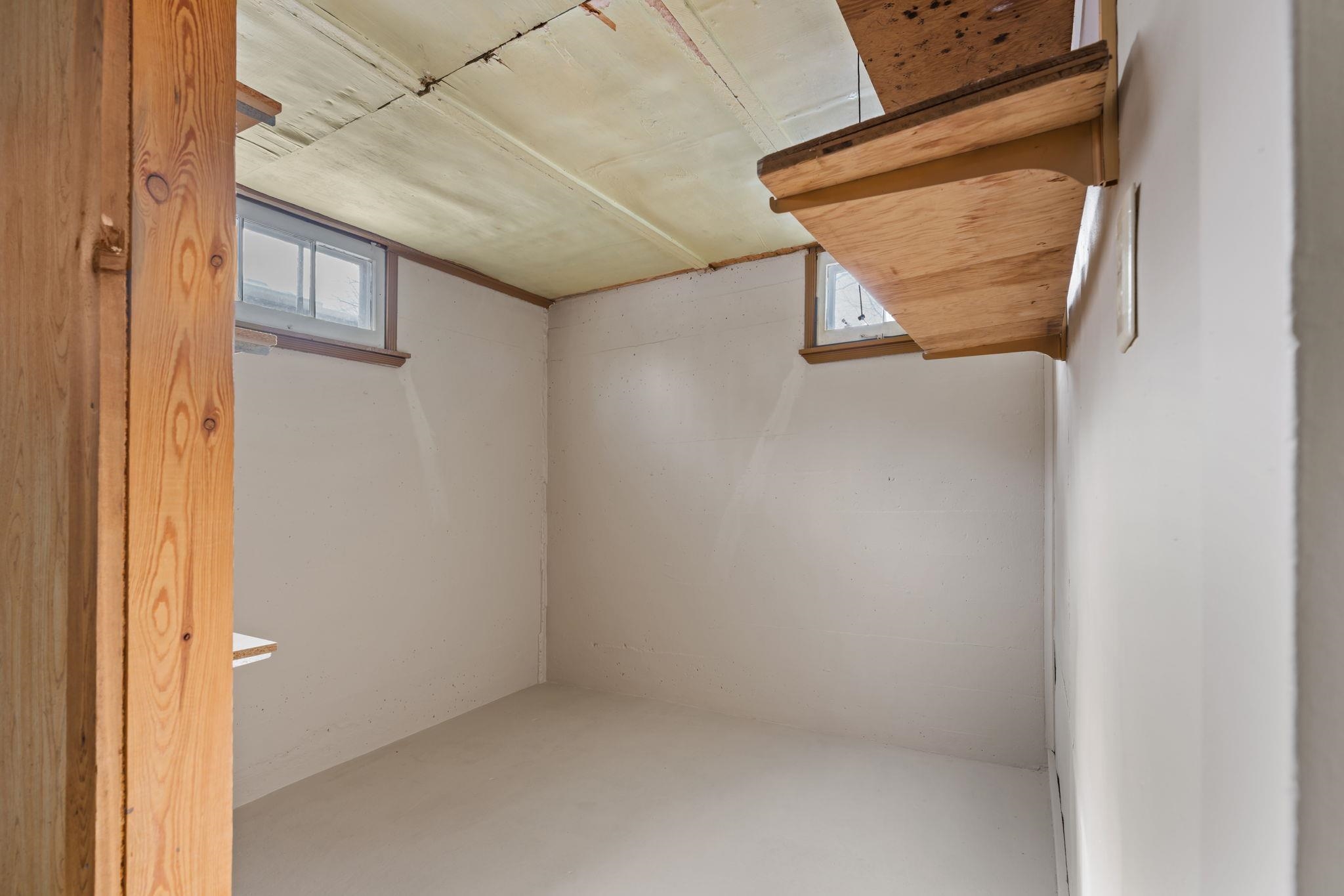 4803 Shore Acres Road Monona, WI 53716 - Photo 32 of 35