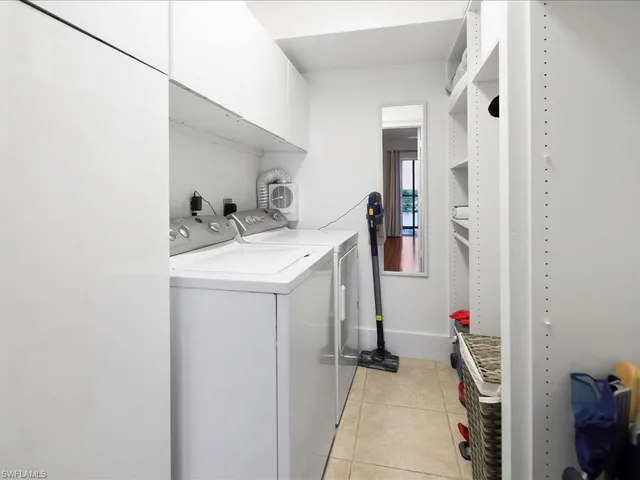 $9,800 | 2750 Gulf Shore Boulevard North, Unit 602, Naples, FL 34103