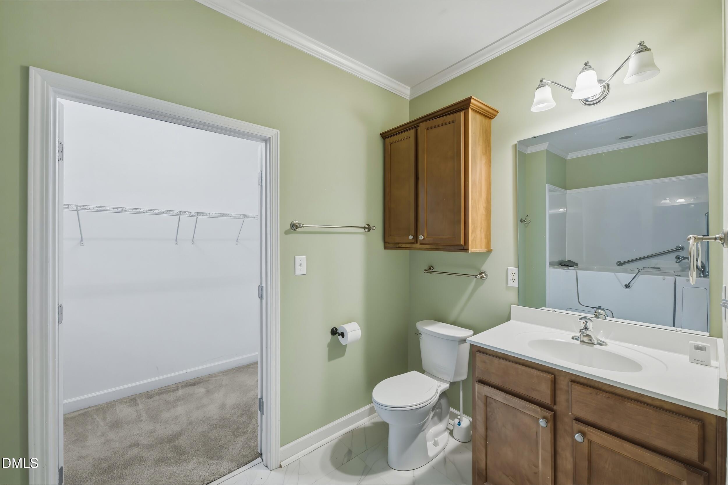 844 Horton Road Durham, NC 27704 - Photo 17 of 24 16 -844 horton rd 64, interior, primary