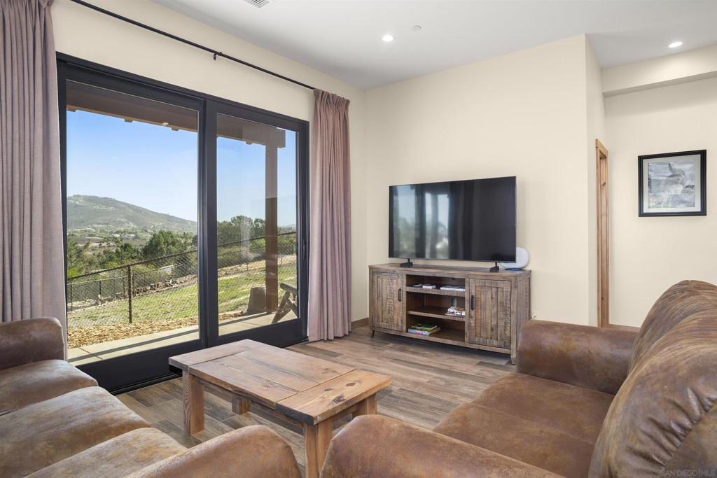 3605 Fortuna Ranch Road Encinitas, CA 92024 - Photo 4 of 47