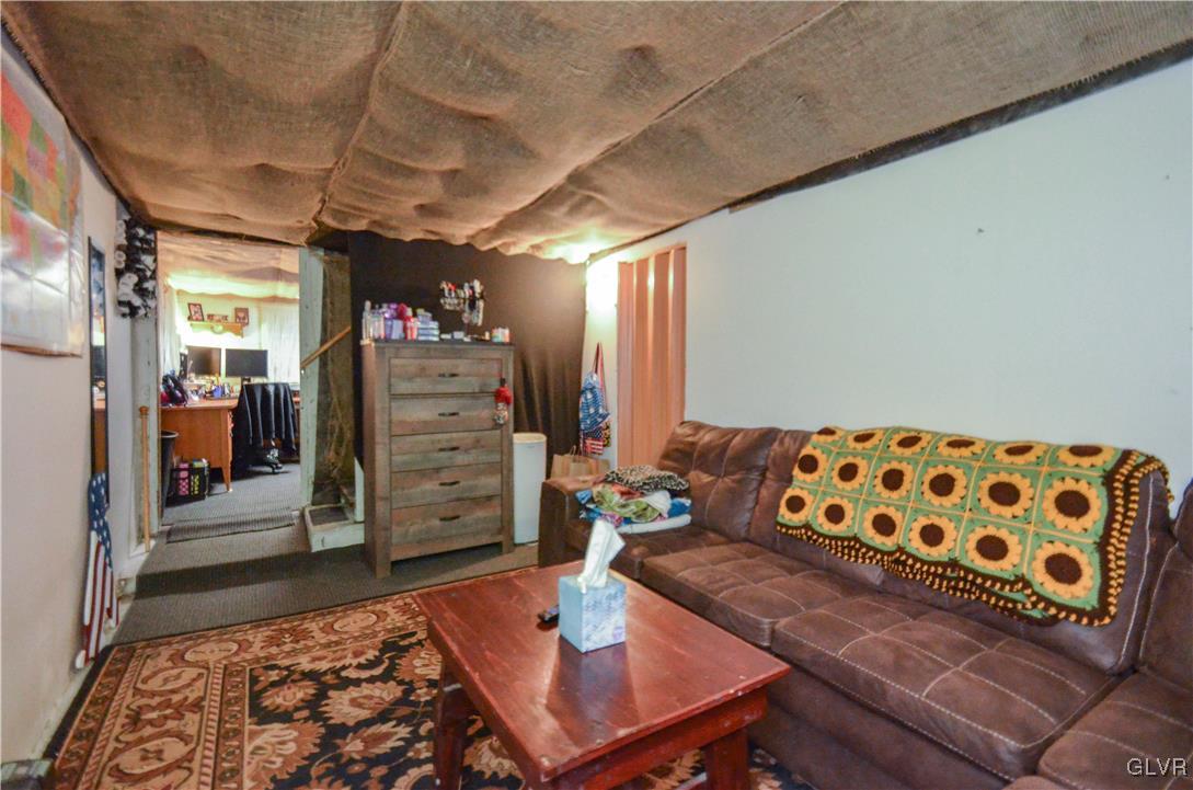 672 Mauch Chunk Road Palmerton, PA 18071 - Photo 14 of 21 Gallery Image 14