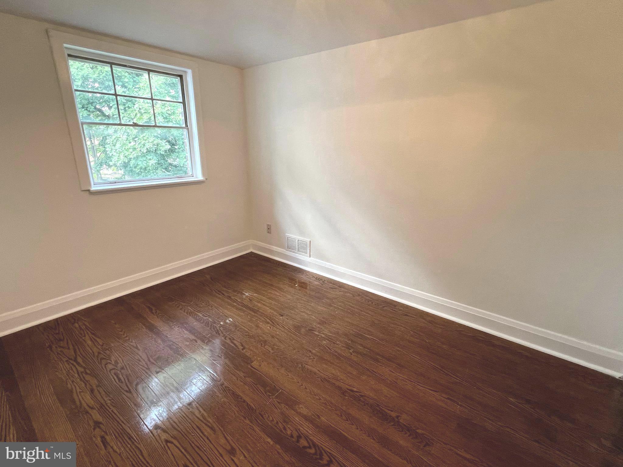 1628 Naturo Road Baltimore, MD 21286 - Photo 16 of 41