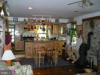 2445 East Swamp Road Quakertown, PA 18951 - Photo 4 of 6 Gallery Image 4