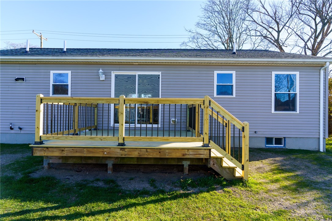 1614 West Main Road Middletown, RI 02842 - Photo 3 of 31 back deck