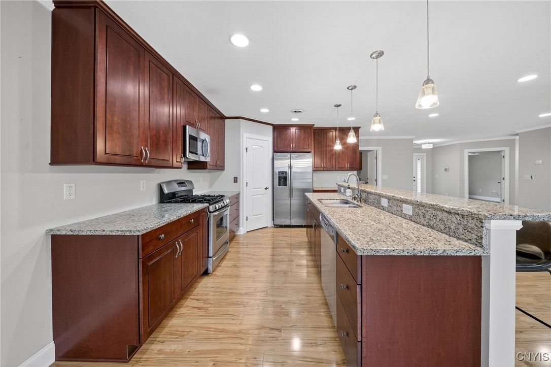 527 Baird Street Manlius, NY 13116 - Photo 9 of 50