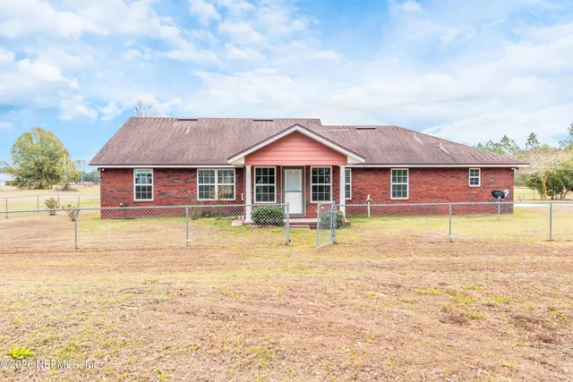 $729,900 | 18100 Crews Road, Glen St. Mary, FL 32040