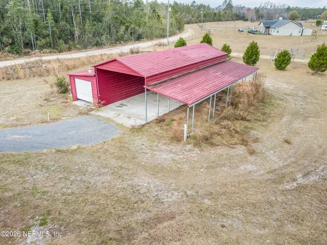 $729,900 | 18100 Crews Road, Glen St. Mary, FL 32040