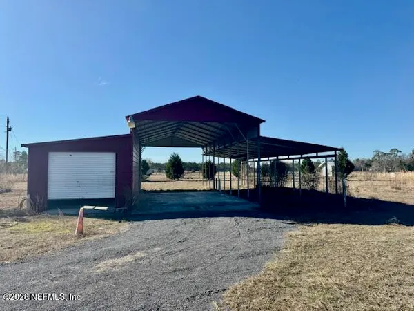 $729,900 | 18100 Crews Road, Glen St. Mary, FL 32040