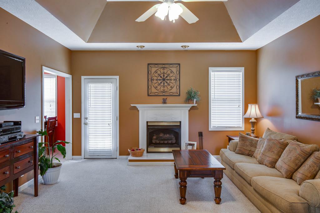 2387 Lights Chapel Road Greenbrier, TN 37073 - Photo 7 of 30 Gallery Image 7