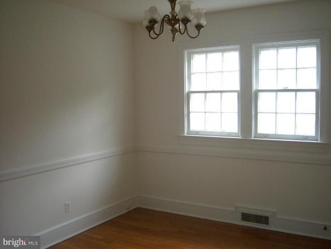 1543 North Glebe Road Arlington, VA 22207 - Photo 9 of 30 Dining Room #3