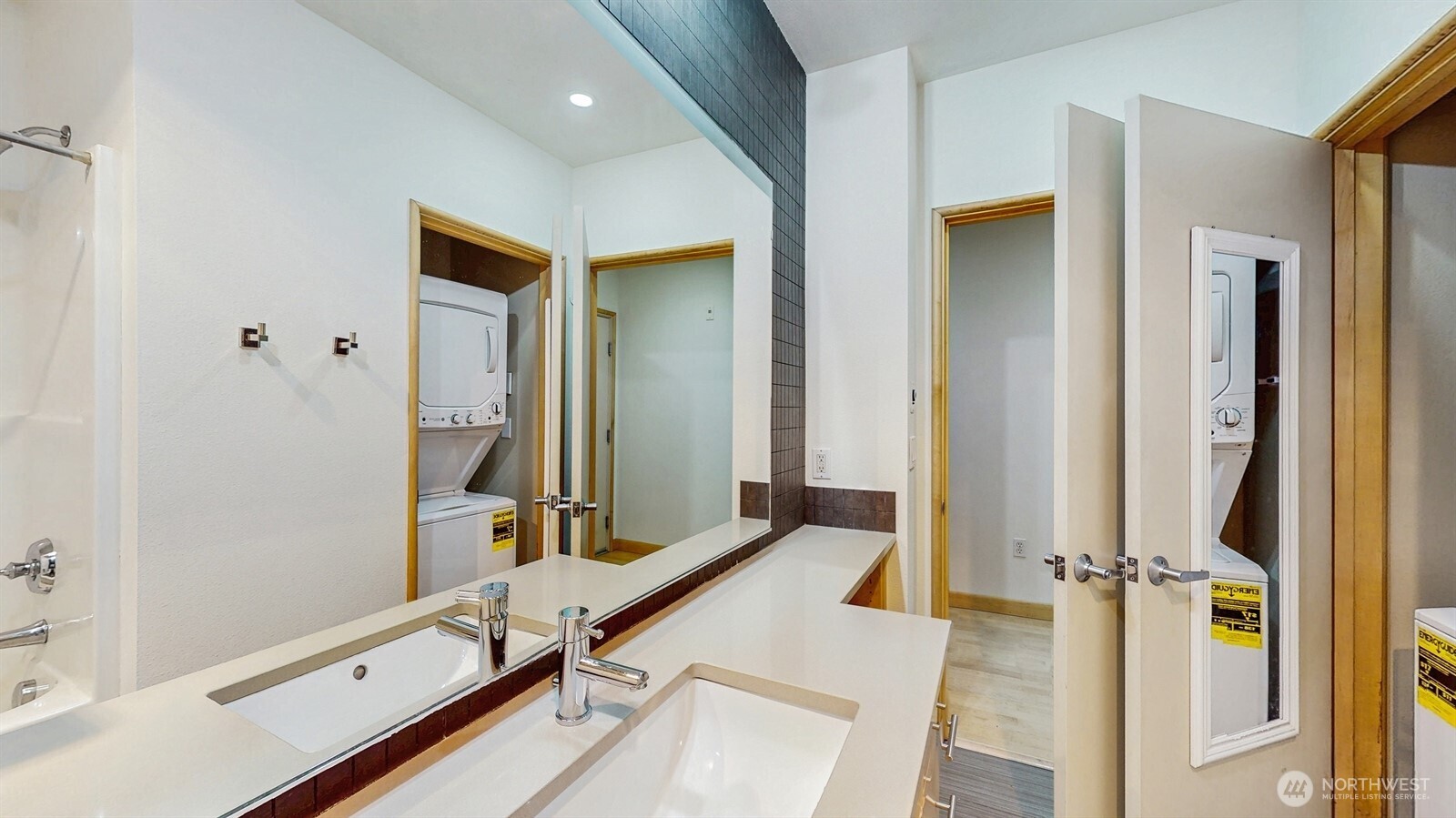 2015 Terry Avenue, Unit 301 Seattle, WA 98121 - Photo 10 of 15 view of a room with gym equipment