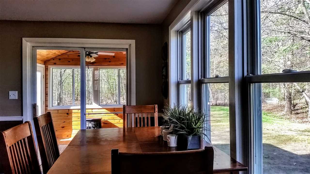 52 R Scenic Drive Derry, NH 03038 - Photo 11 of 35