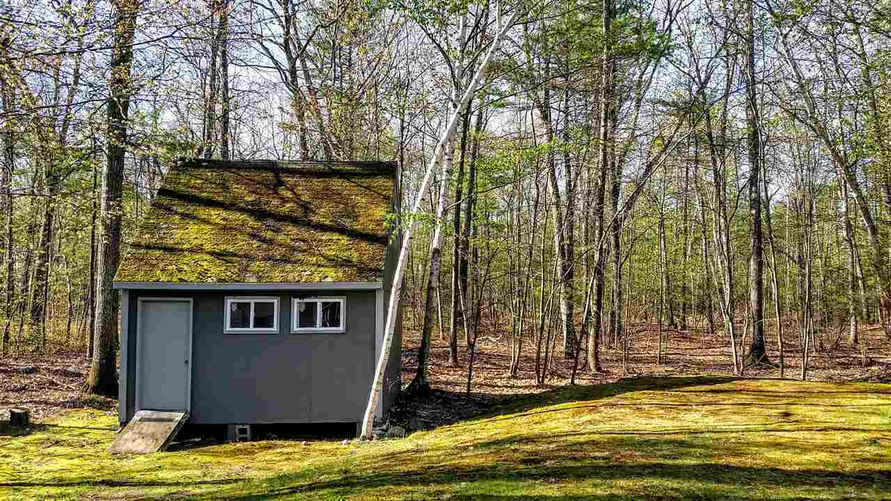 52 R Scenic Drive Derry, NH 03038 - Photo 32 of 35