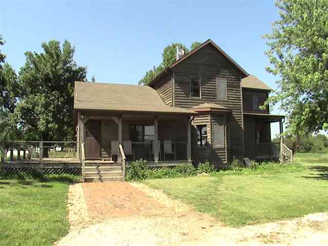 123 South Texas Road Trivoli, IL 61569 - Photo 11 of 12