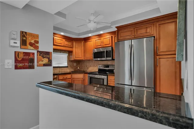 $2,200 | 8941 South Hollybrook Boulevard, Unit 203, Pembroke Pines, FL 33025