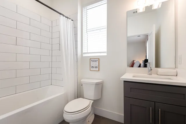 $3,995 | 117 A Elmhurst Avenue, Nashville, TN 37207