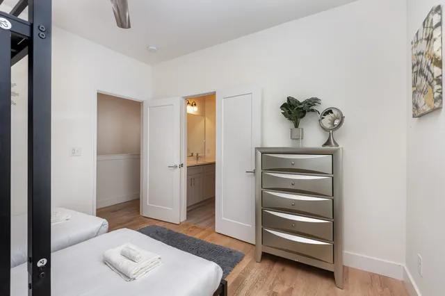 $3,995 | 117 A Elmhurst Avenue, Nashville, TN 37207