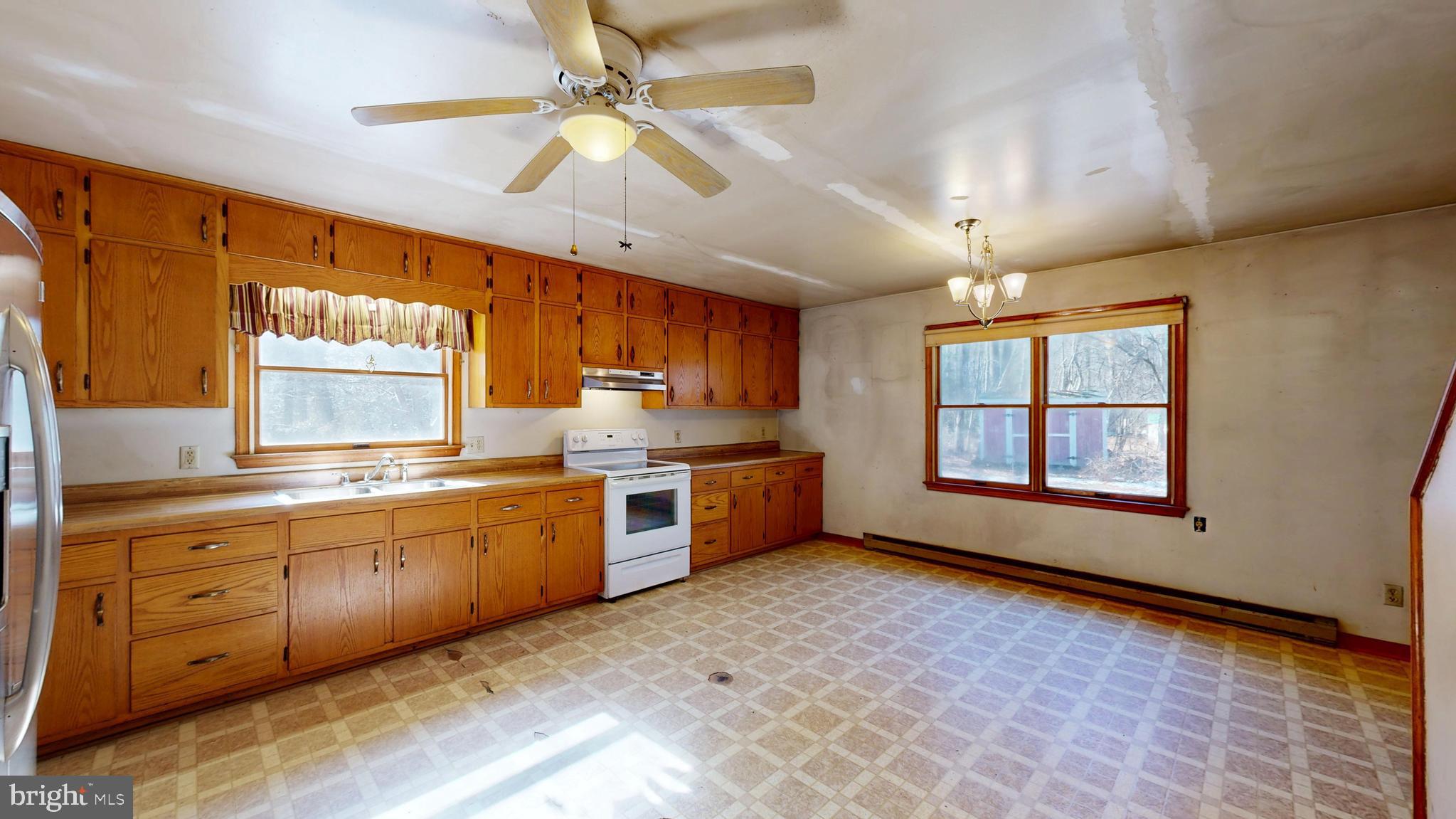 2833 Pearsons Corner Road Dover, DE 19904 - Photo 4 of 48