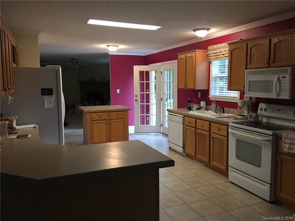 629 Carson Creek Road Brevard, NC 28712 - Photo 16 of 24 Gallery Image 16