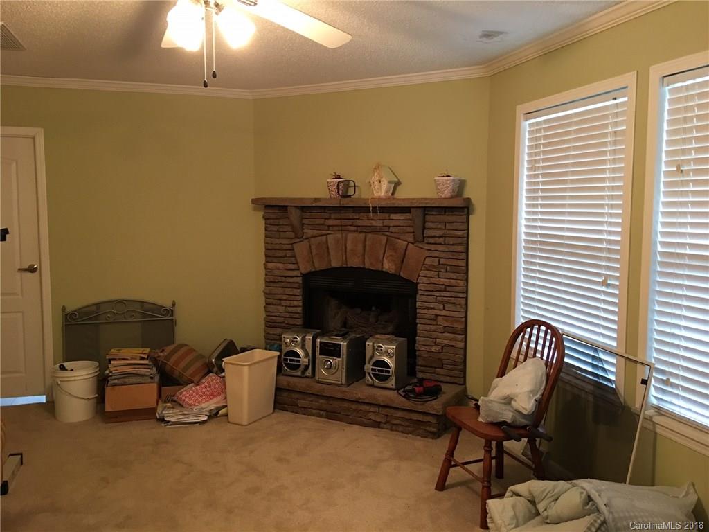 629 Carson Creek Road Brevard, NC 28712 - Photo 9 of 24 Gallery Image 9
