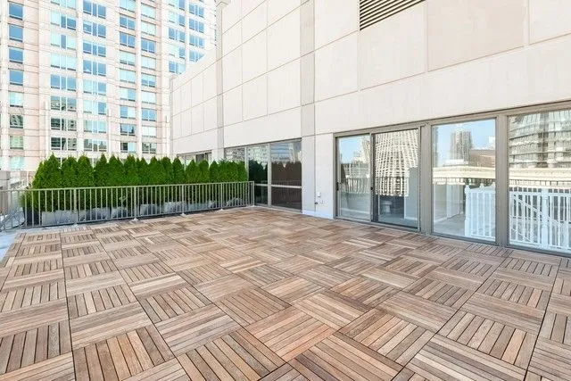 a close up view of washer and dryer