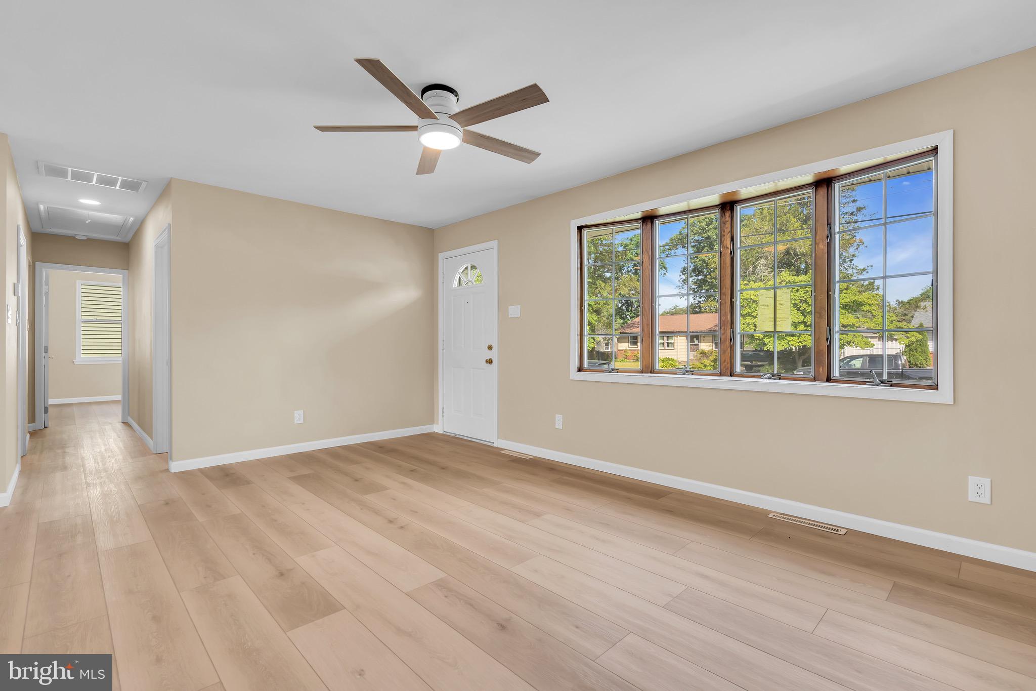 27 South Club Road Pine Hill, NJ 08021 - Photo 7 of 41