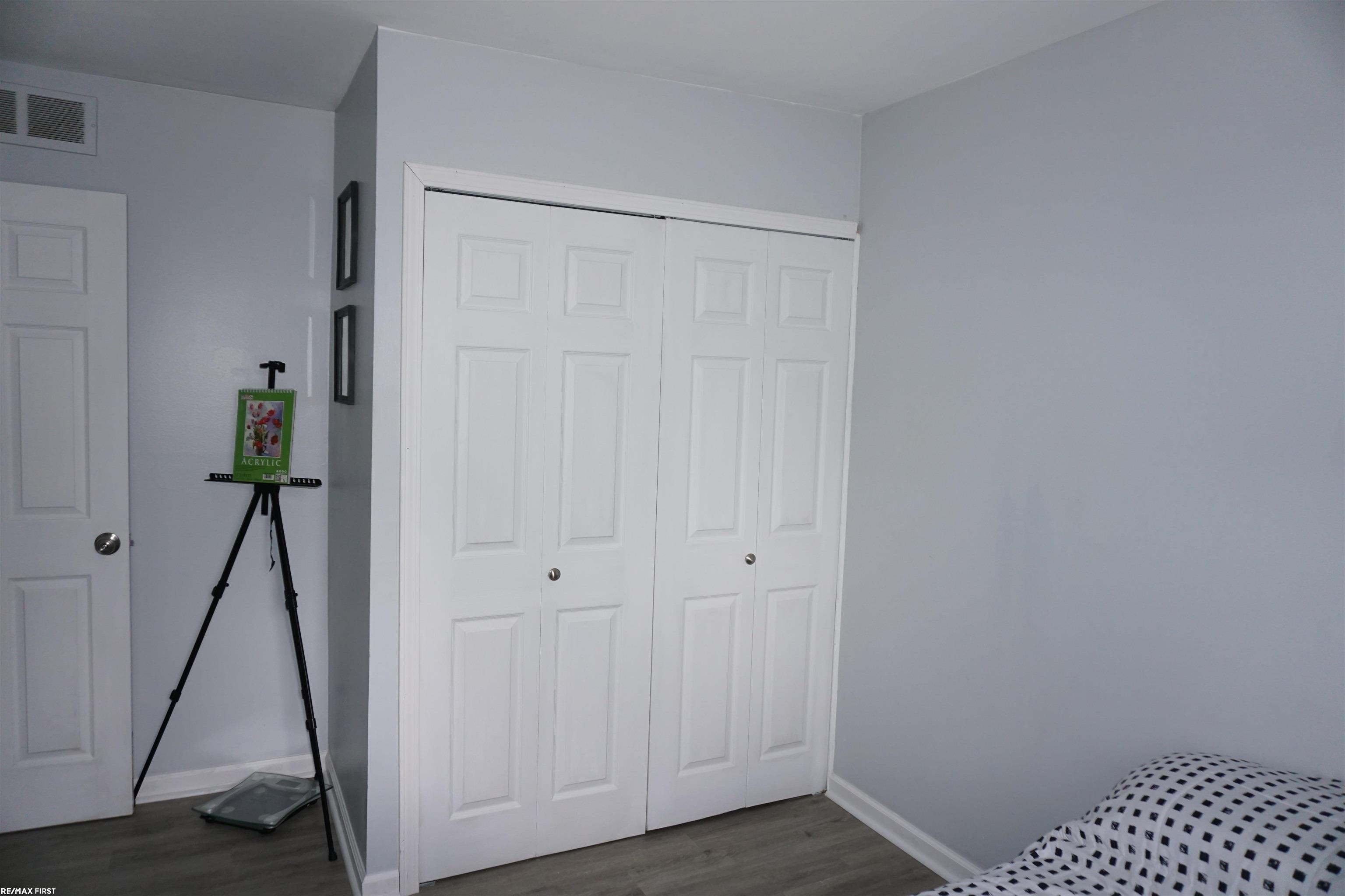29249 Hayes Road Warren, MI 48088 - Photo 22 of 34 50150225-7376b26b-0941-4ae9-8660-610c5beec501.JPG