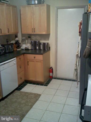 204 East Biddle Street, Unit MAIN Baltimore, MD 21202 - Photo 3 of 15 Kitchen