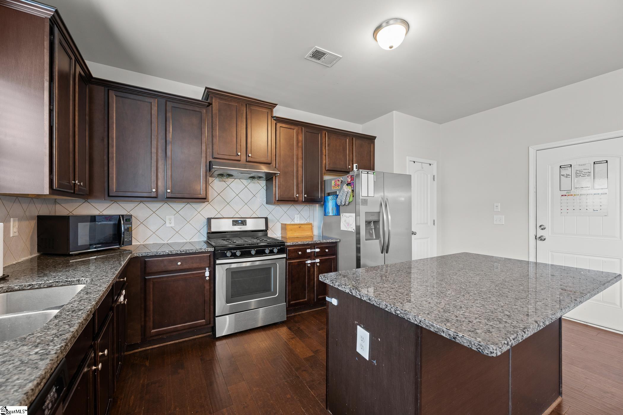 133 Shakleton Drive Anderson, SC 29625 - Photo 6 of 37