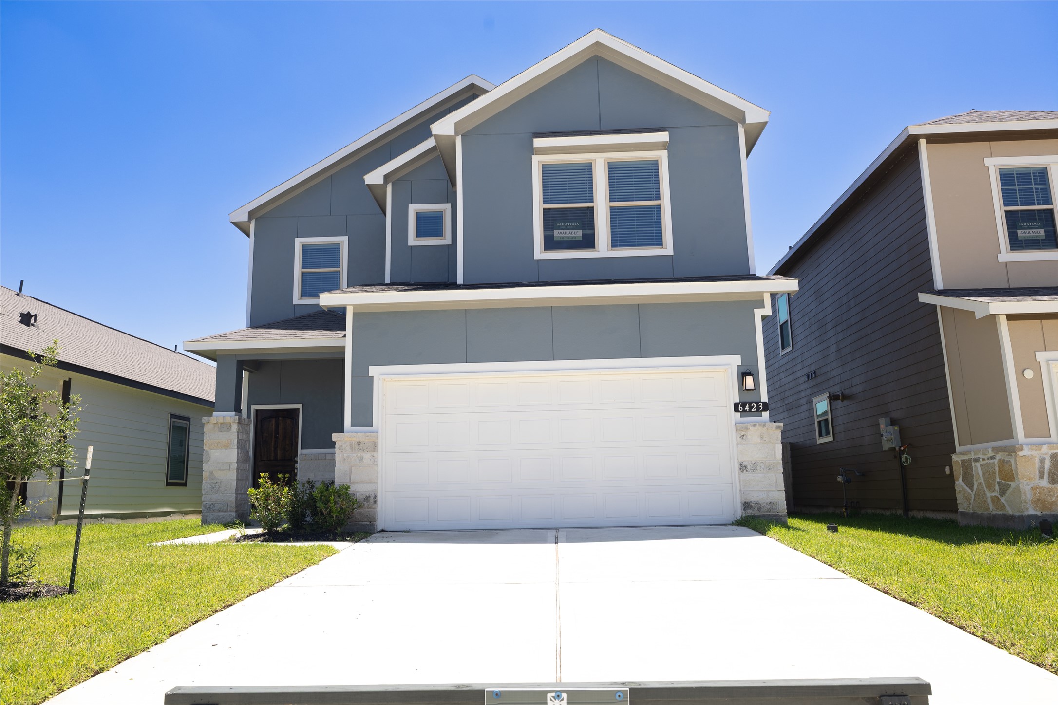 6423 Bolinas Court Rosharon, TX 77583 - Photo 1 of 39 a front view of a house with a yard