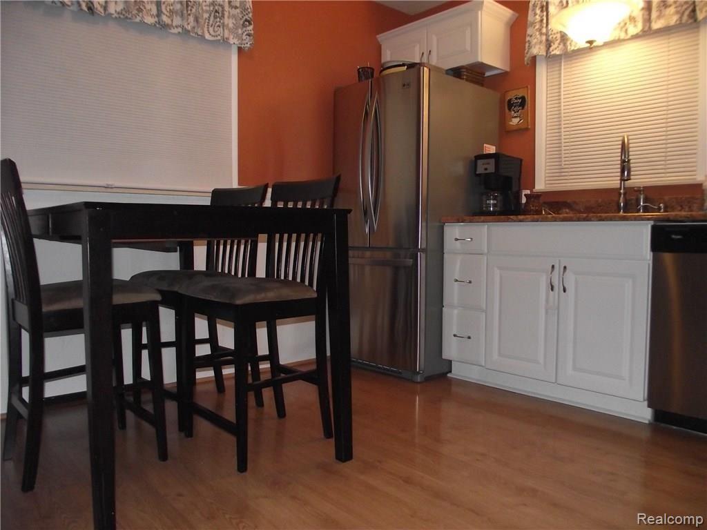 1143 Avon Manor Road Rochester Hills, MI 48307 - Photo 15 of 20