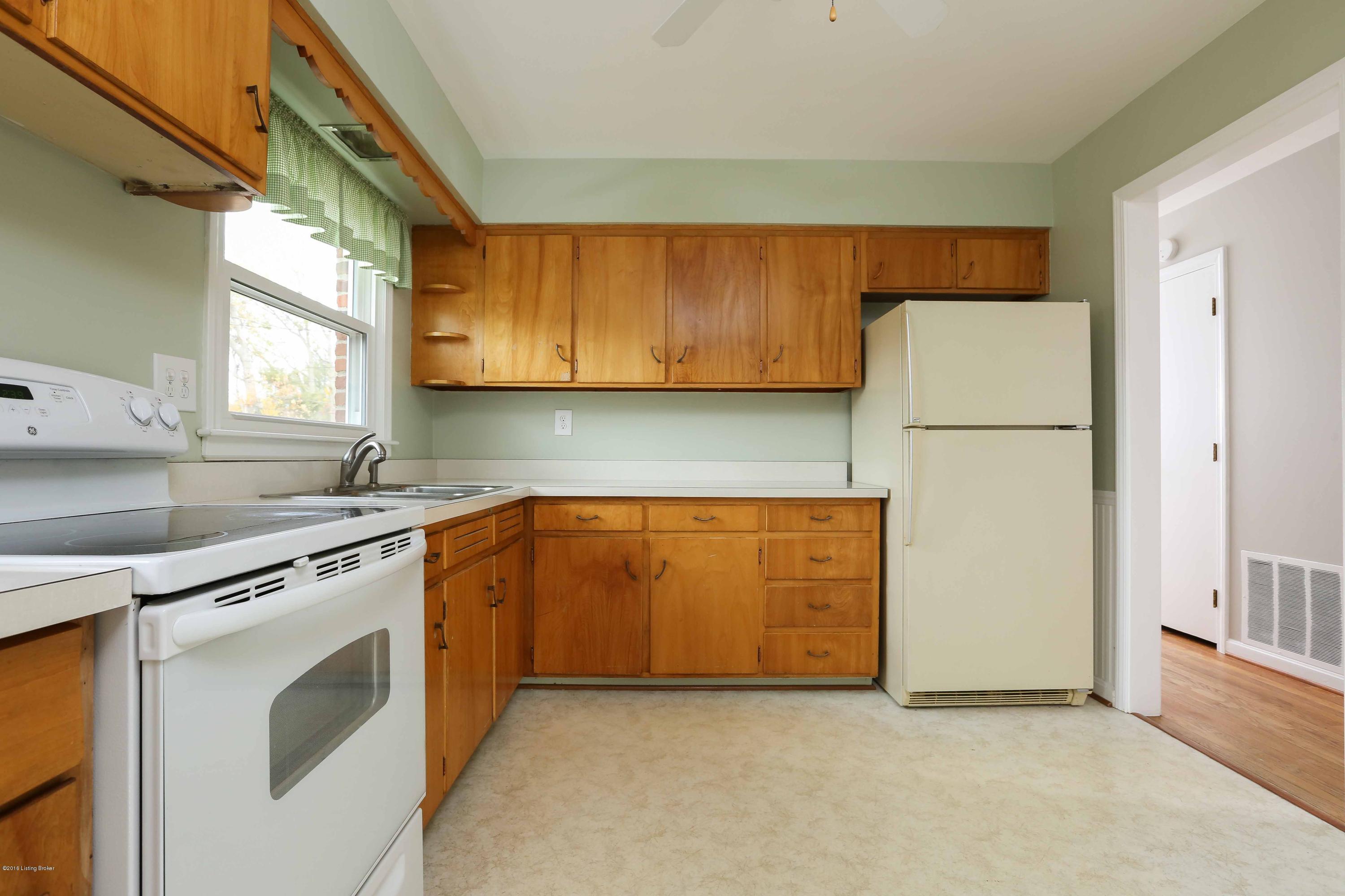 1919 Buttonwood Road Louisville, KY 40222 - Photo 33 of 37 Another Kitchen View