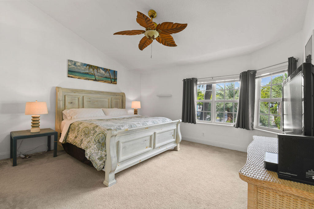 719 Ocean Dunes Circle Jupiter, FL 33477 - Photo 12 of 31 719OceanDunesCir-2022_30