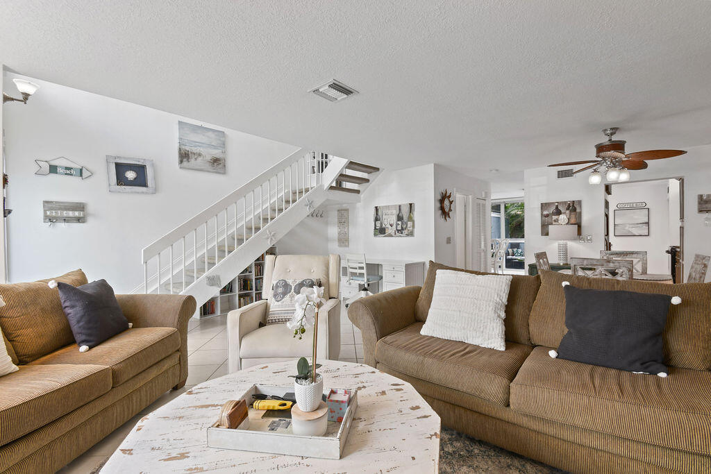 719 Ocean Dunes Circle Jupiter, FL 33477 - Photo 3 of 31 719OceanDunesCir-2022_10