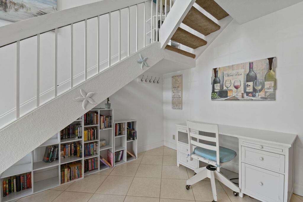 719 Ocean Dunes Circle Jupiter, FL 33477 - Photo 4 of 31 719OceanDunesCir-2022_11