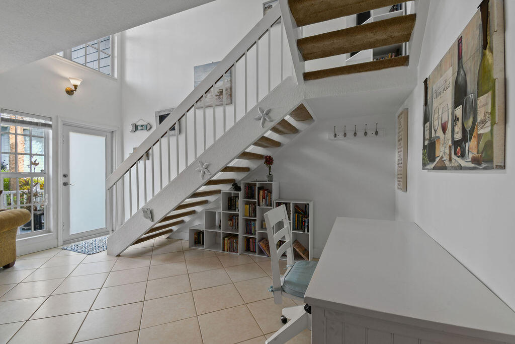 719 Ocean Dunes Circle Jupiter, FL 33477 - Photo 5 of 31 719OceanDunesCir-2022_12